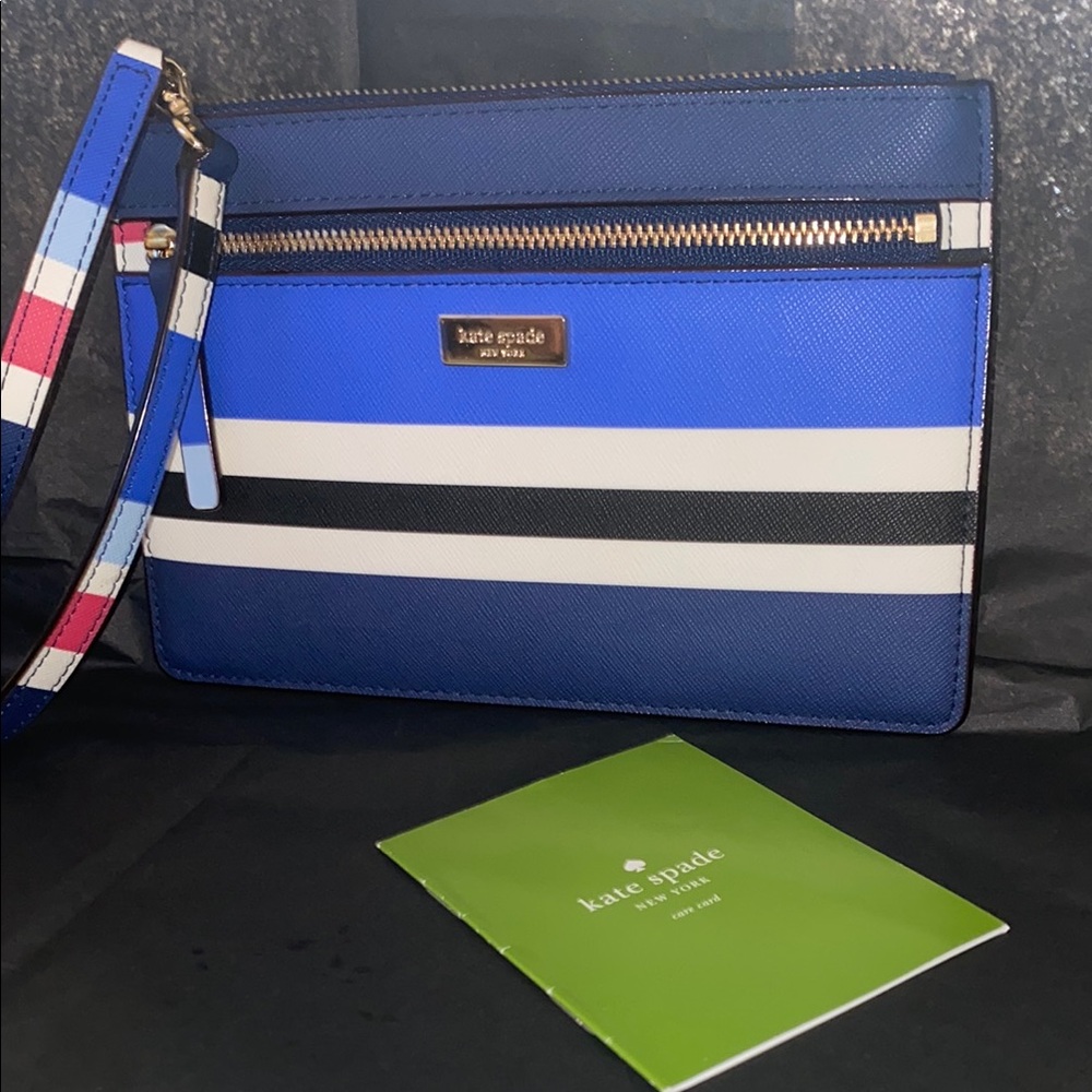 Kate Spade Blue Striped Wristlet NWOT 🏷 - Picture 2 of 6